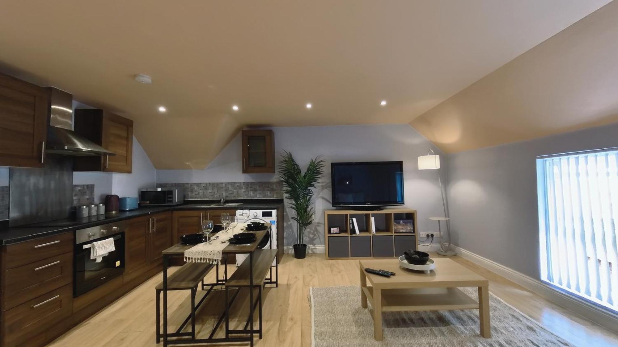 Group Bookings: Up To 30 Guests Across 5 Spacious Flats! Keyless Access Free Wifi & Parking Birmingham Exterior photo